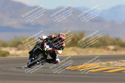 media/Oct-09-2022-SoCal Trackdays (Sun) [[95640aeeb6]]/Turn 15 (150pm)/